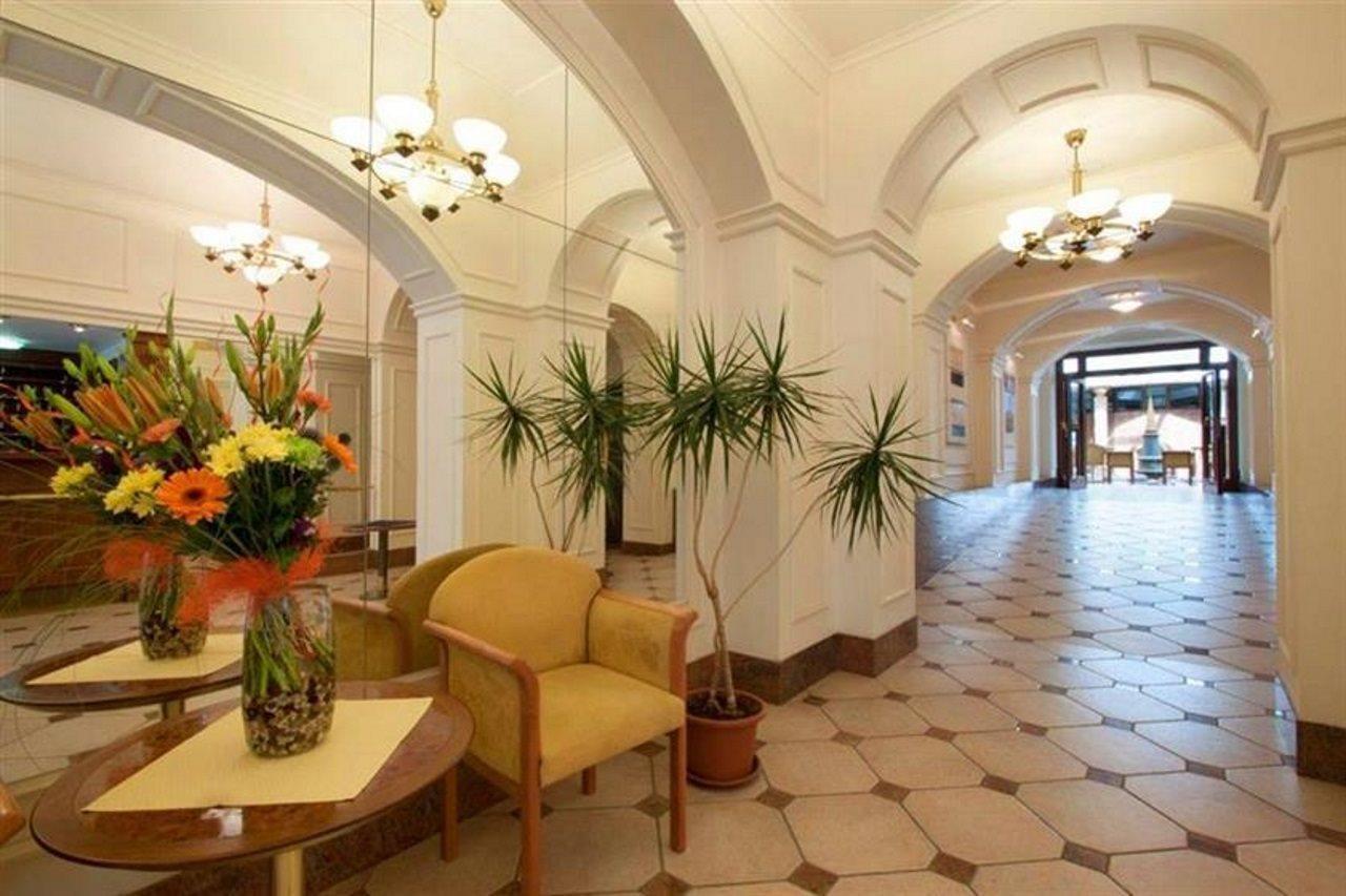 Готель Galerie Royale Прага Екстер'єр фото